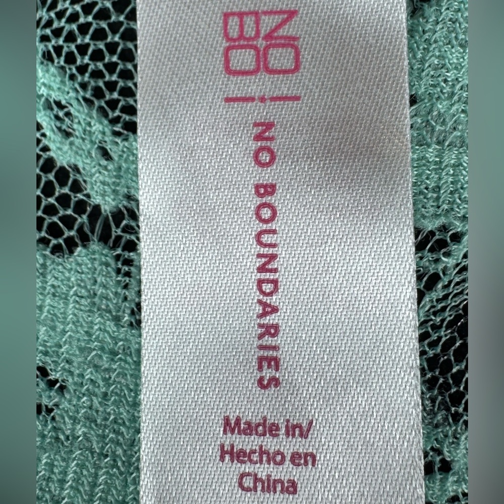 No Boundaries Mint Green Lace Long Sleeve Top with Black Roll Tab Sleeves - Picture 7 of 7